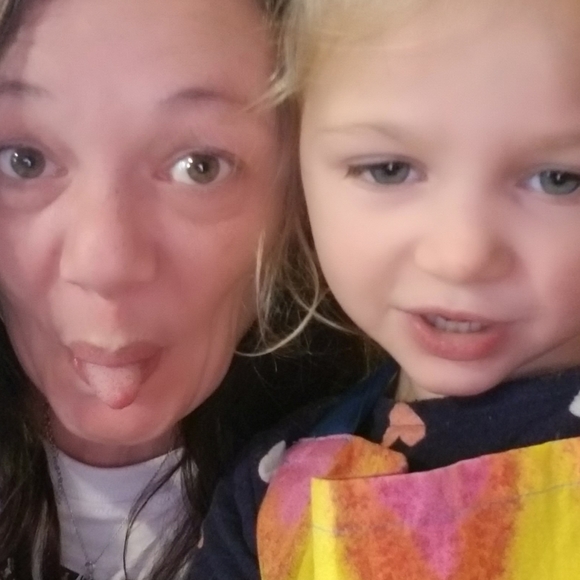 Meet your Posher, Michelle - Picture 4 of 6